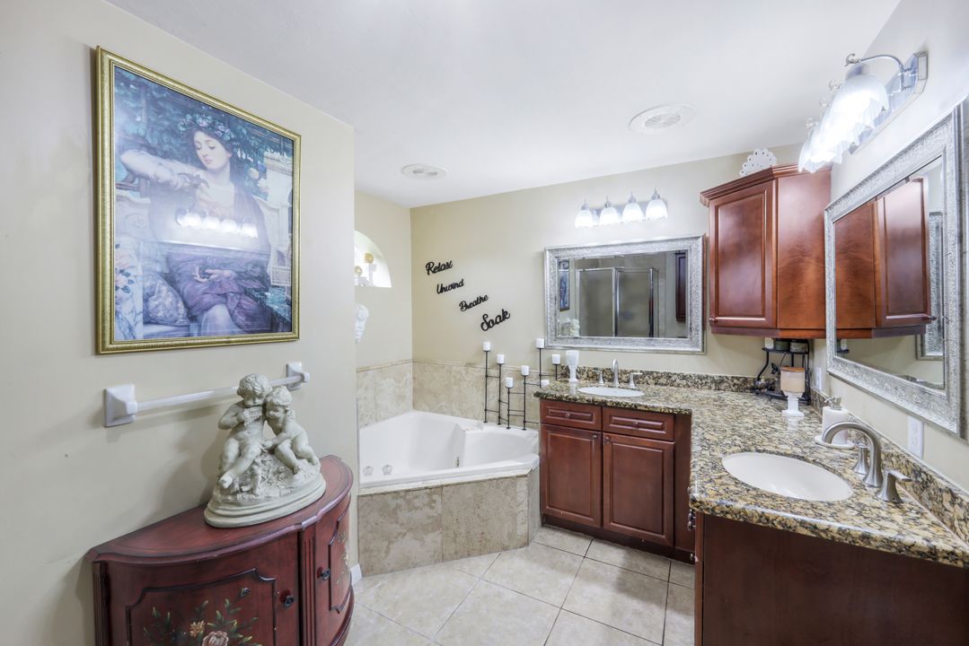 2310 SW 53rd St, Cape Coral, FL 33914