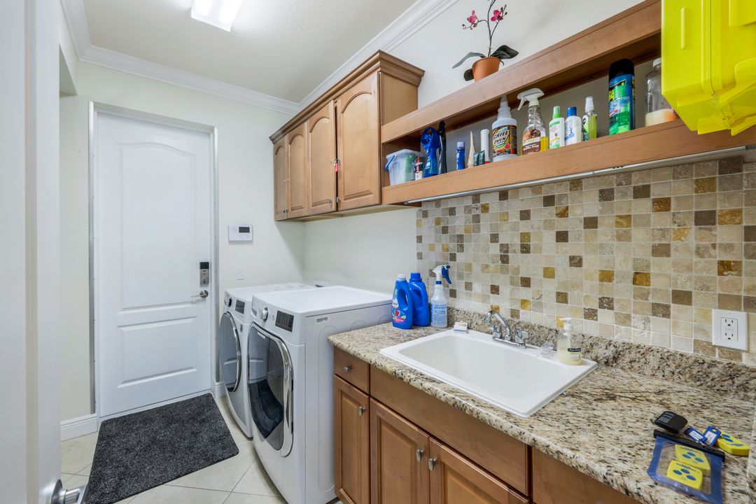 4418 SW 10th Ave, Cape Coral, FL 33914