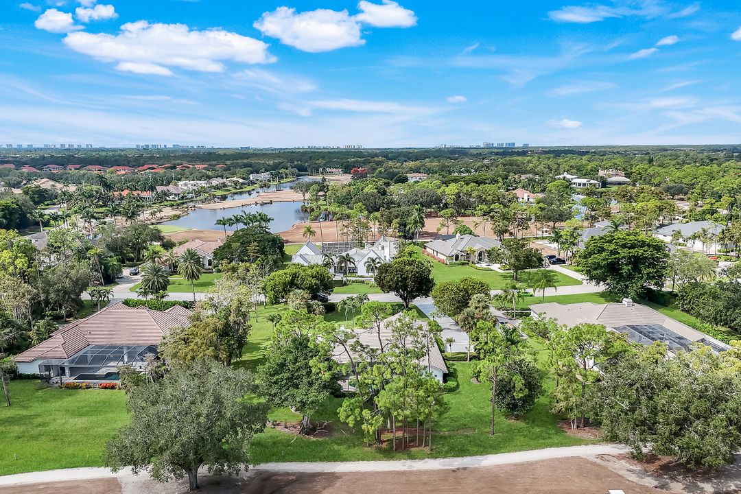 12888 Valewood Dr, Naples, FL 34119