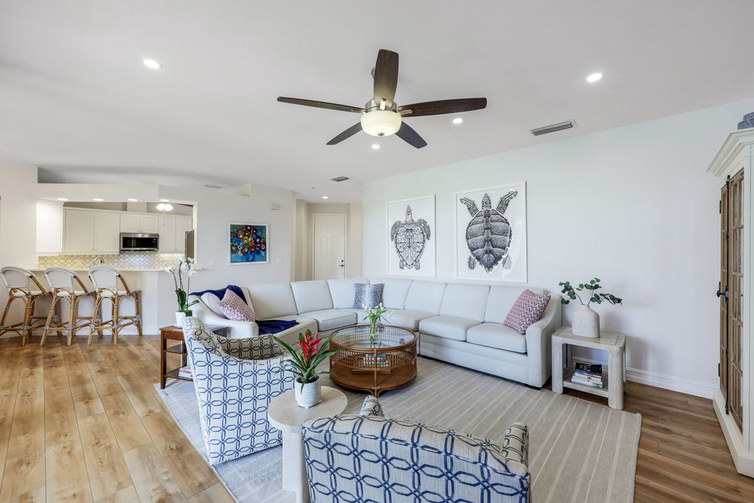 1540 Clermont Dr #202, Naples, FL 34109