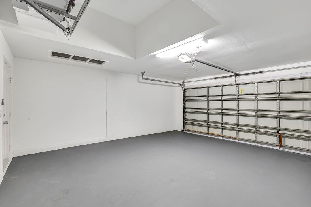 1509 NW 33rd Pl, Cape Coral, FL 33993