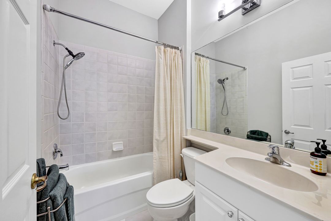 21981 Longleaf Trail Dr, Bonita Springs, FL 34135