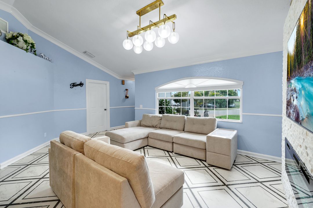 5140 17th Ct SW, Naples, FL 34116