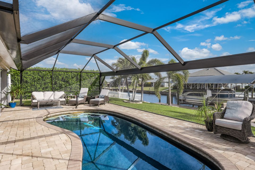 5313 SW 8th Ct, Cape Coral, FL 33914