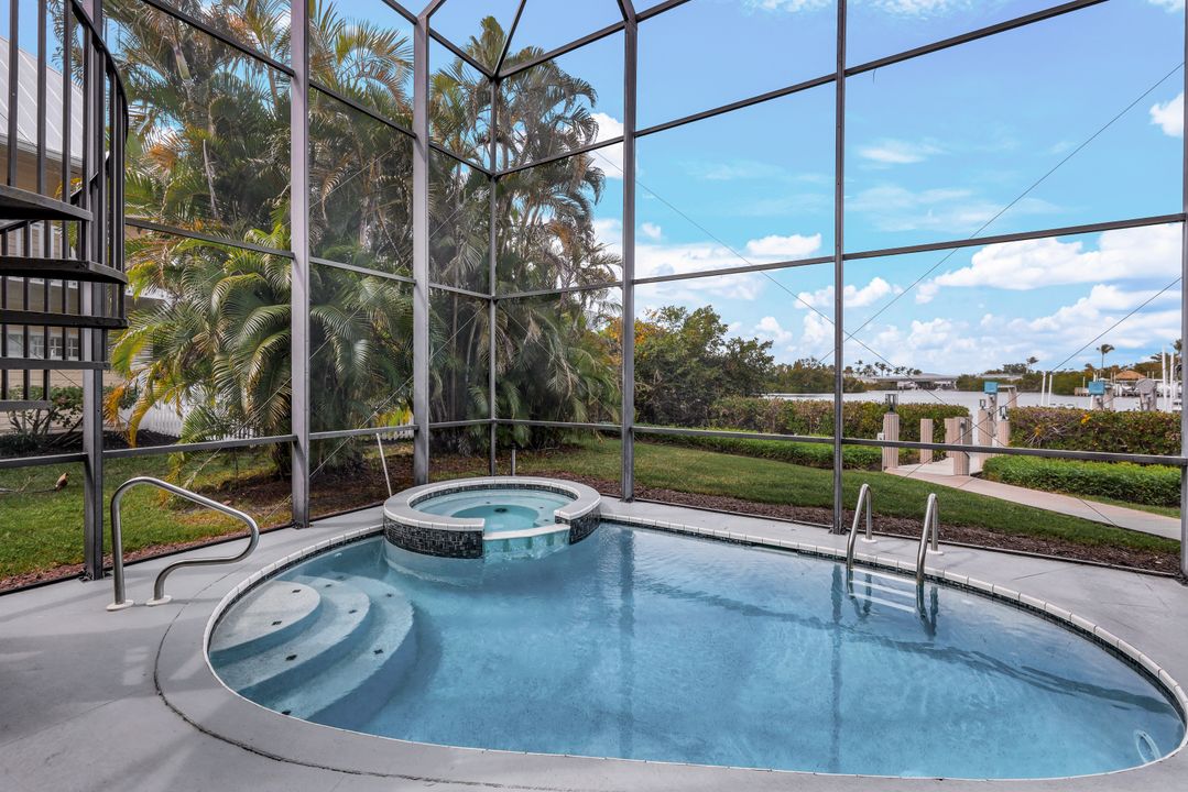 201 San Mateo Dr, Bonita Springs, FL 34134