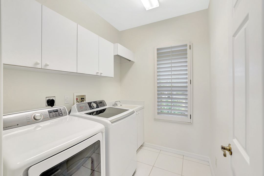 60 Anchor Ct, Marco Island, FL 34145