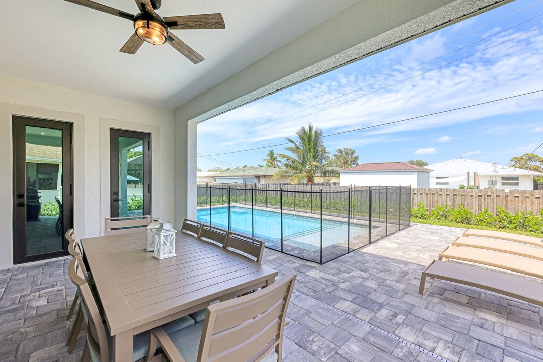 27 2nd St, Bonita Springs, FL 34134