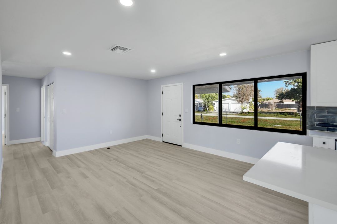 1389 Pine Ave, North Fort Myers, FL 33917