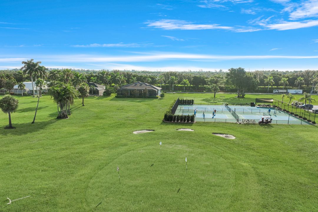 11899 King James Ct, Cape Coral, FL 33991