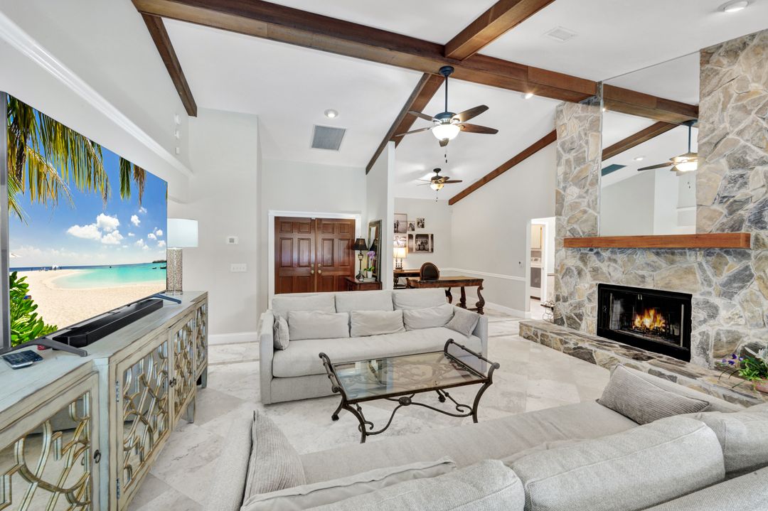 28391 Tasca Dr, Bonita Springs, FL 34135