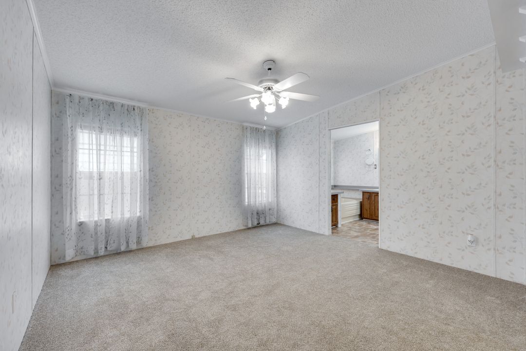 433 Rainbow Dr, North Fort Myers, FL 33903