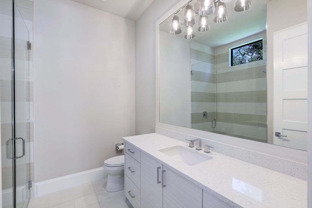 125 Caribbean Rd, Naples, FL 34108