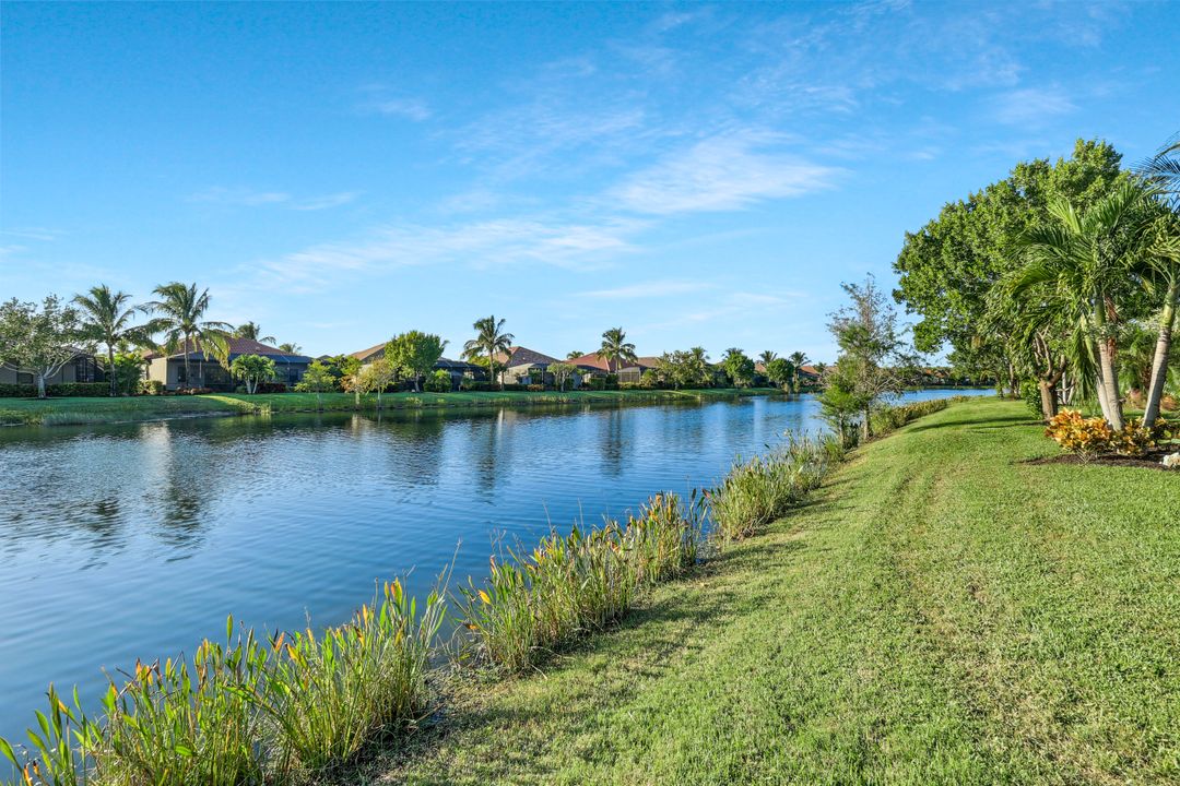 28126 Edenderry Ct, Bonita Springs, FL 34135