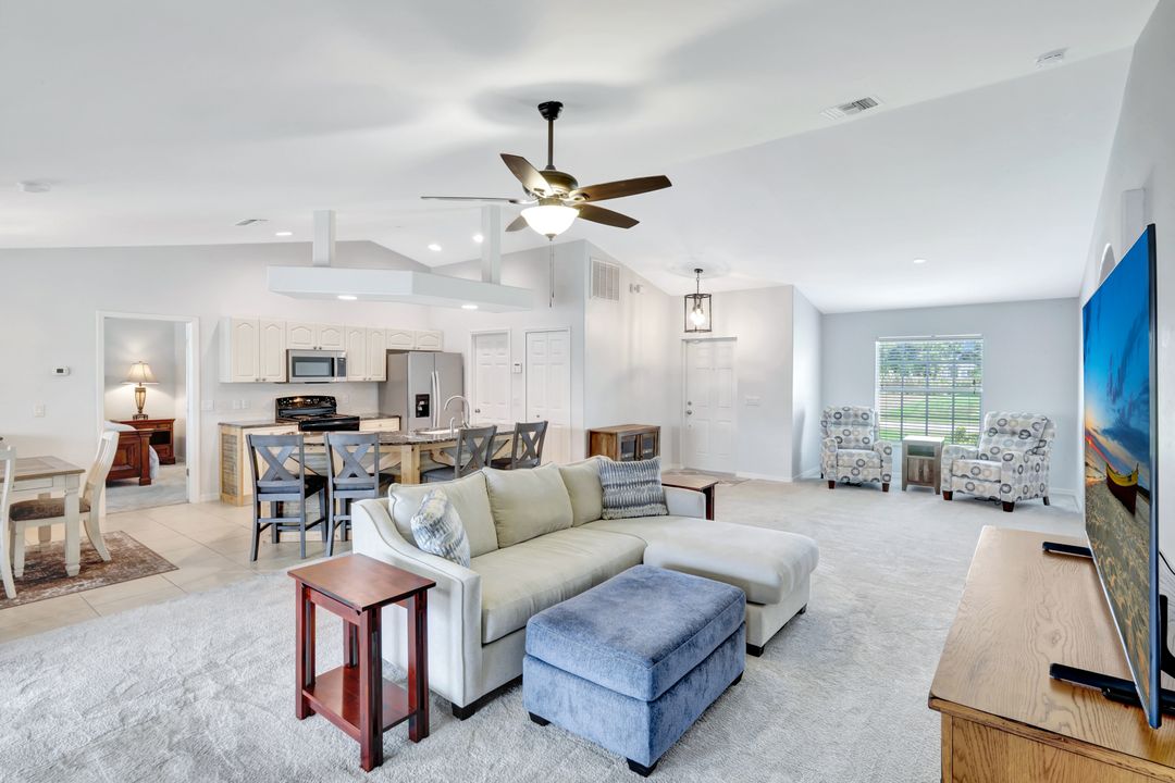 1904 NE 18th Pl, Cape Coral, FL 33909