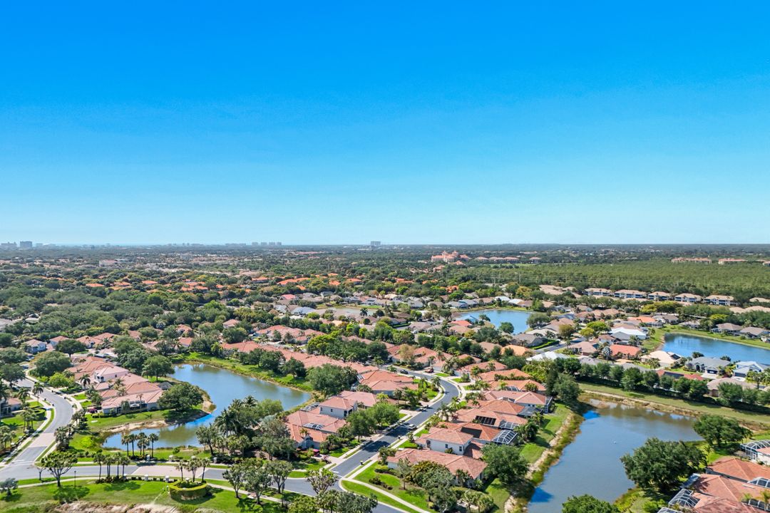 3232 Sundance Cir, Naples, FL 34109