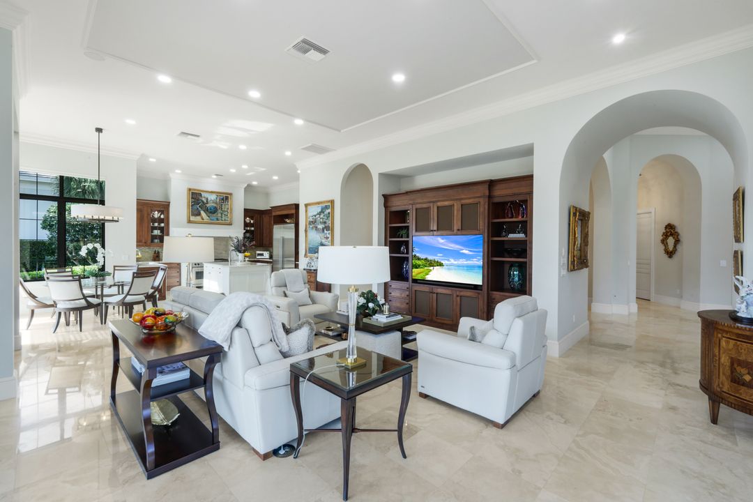 22121 Shallowater Ln, Bonita Springs, FL 34135