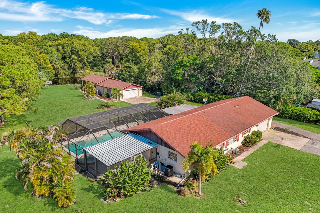 23 Center St, Naples, FL 34108