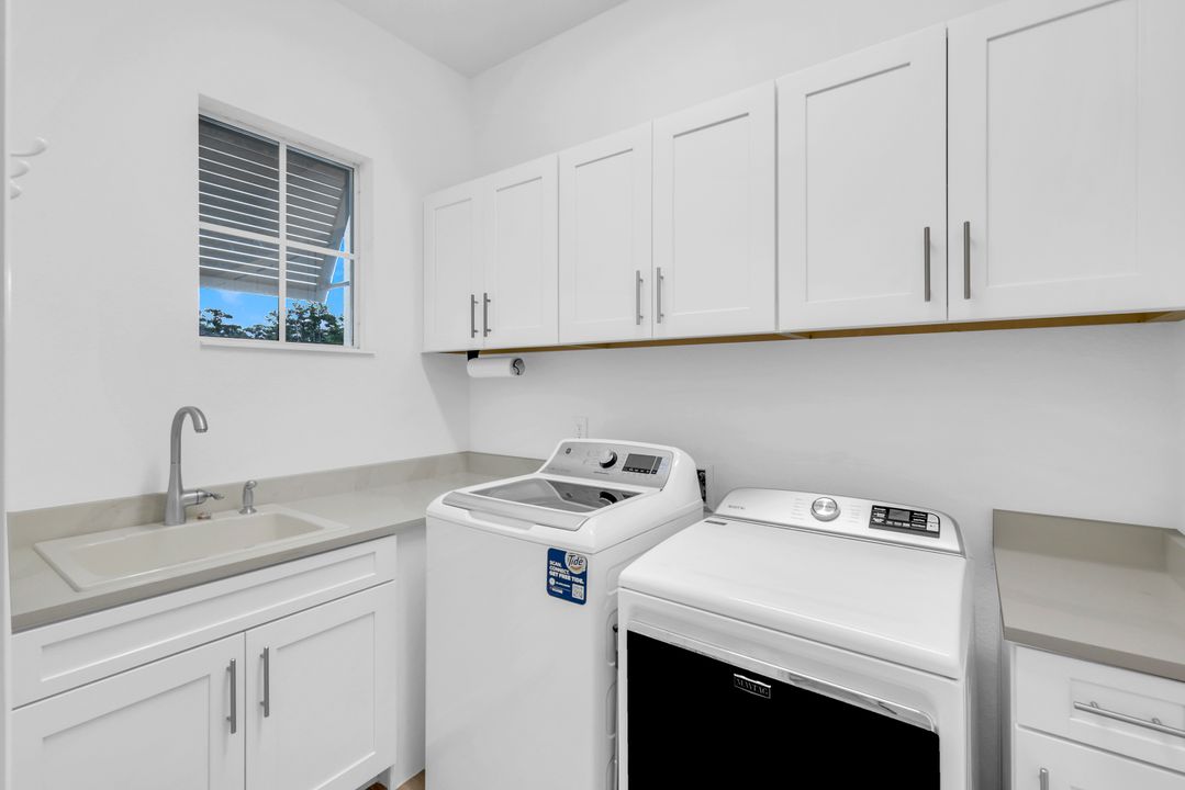 14630 Blue Bay Cir, Miromar Lakes, FL 33913