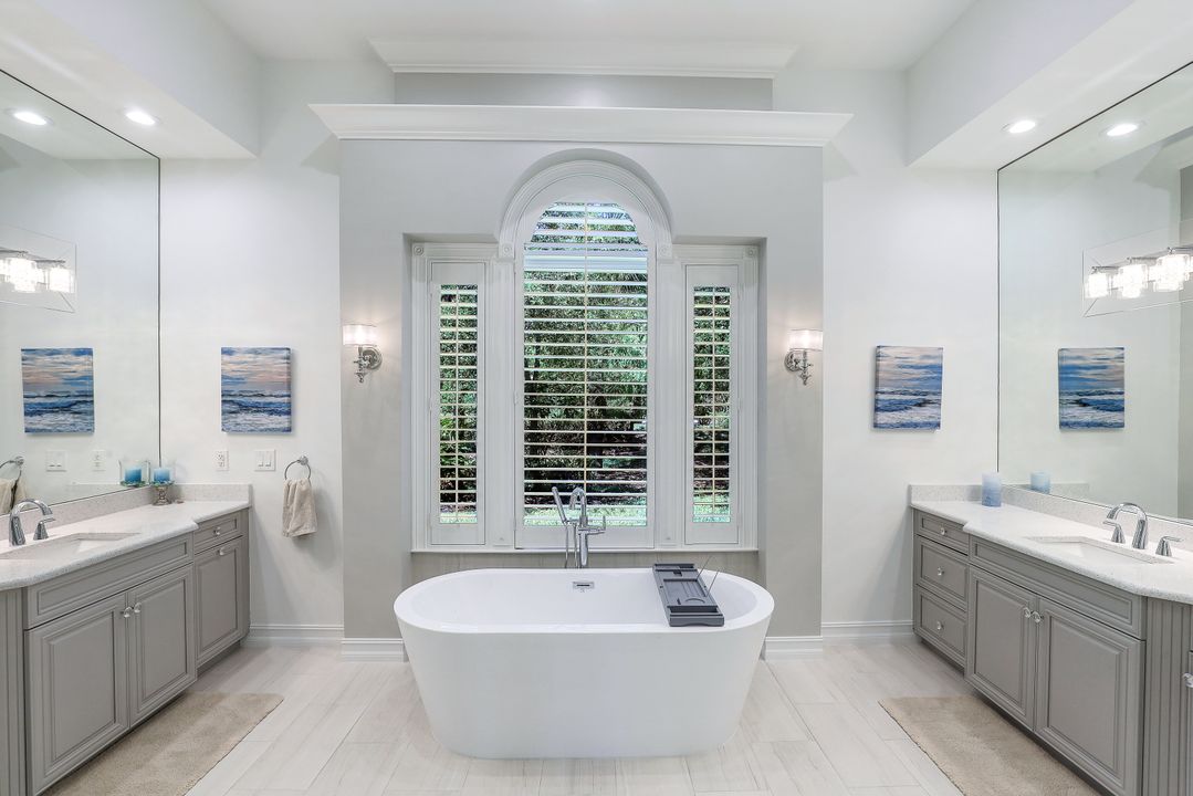 18132 Via Caprini Dr, Miromar Lakes, FL 33913