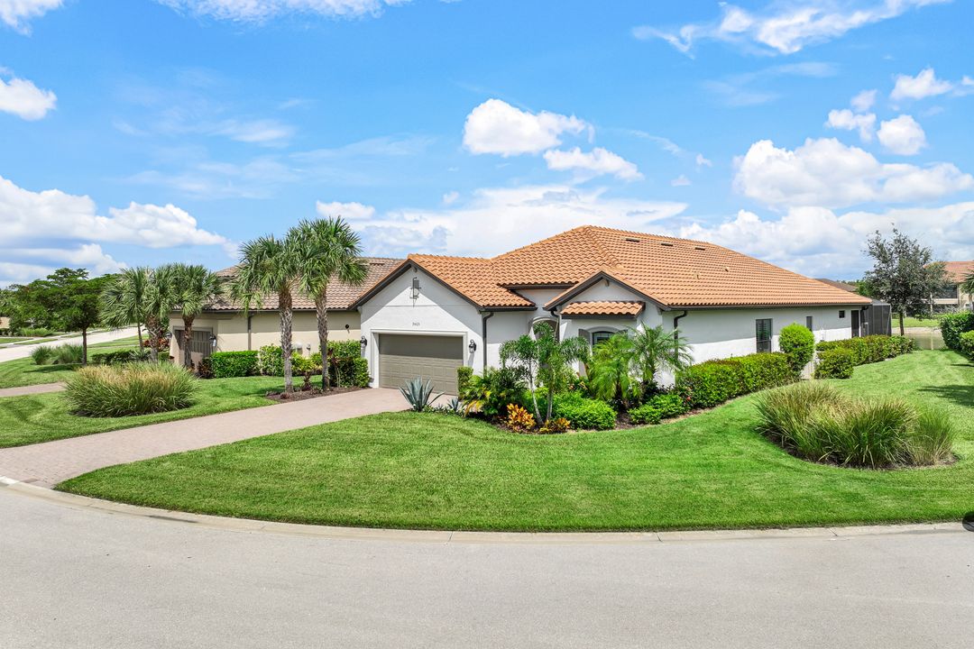 9465 Terresina Dr, Naples, FL 34119