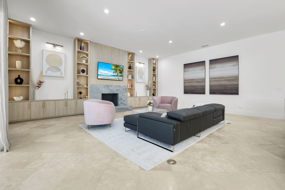 13087 Pond Apple Dr E, Naples, FL 34119