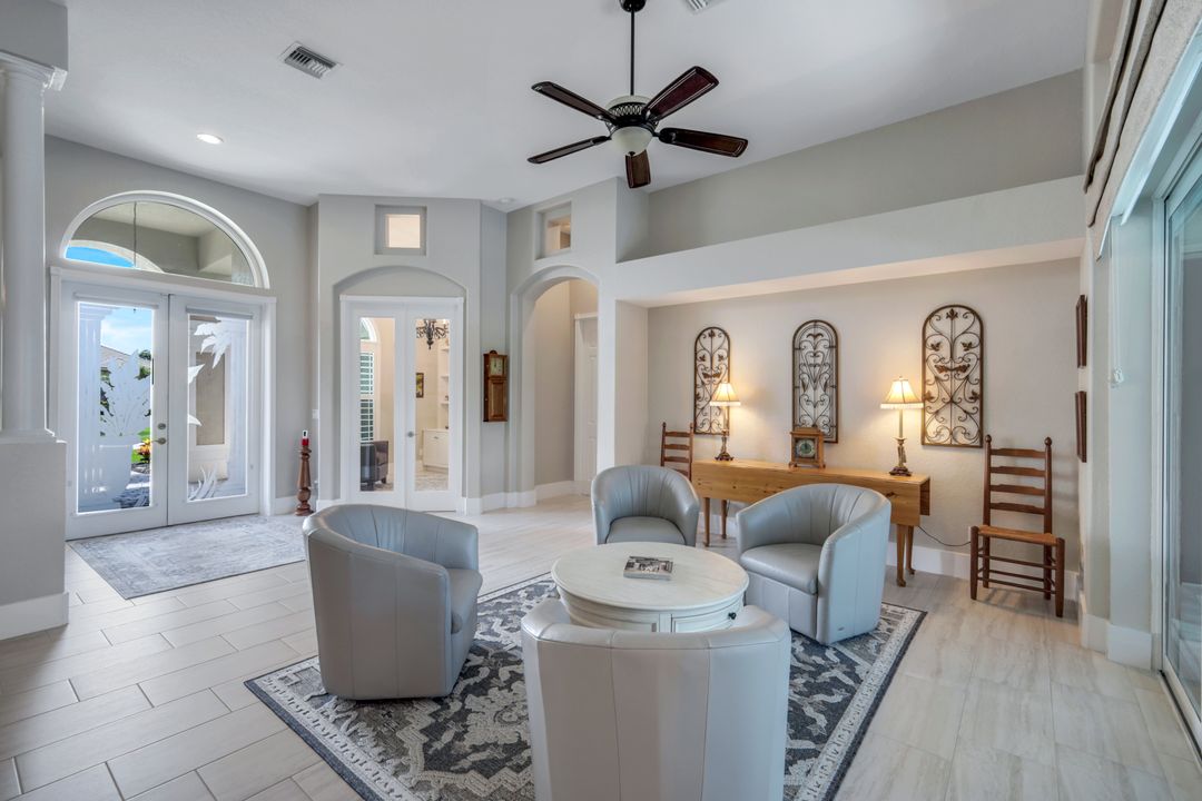5606 Merlyn Ln, Cape Coral, FL 33914