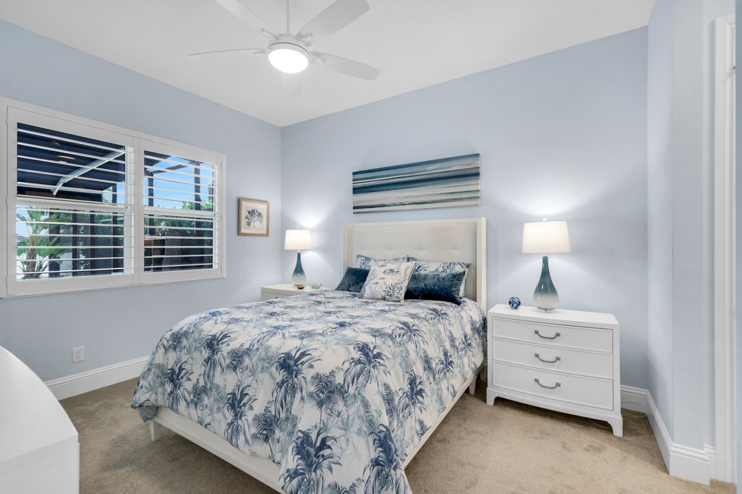 14386 Laguna Spgs Ln, Naples, FL 34114