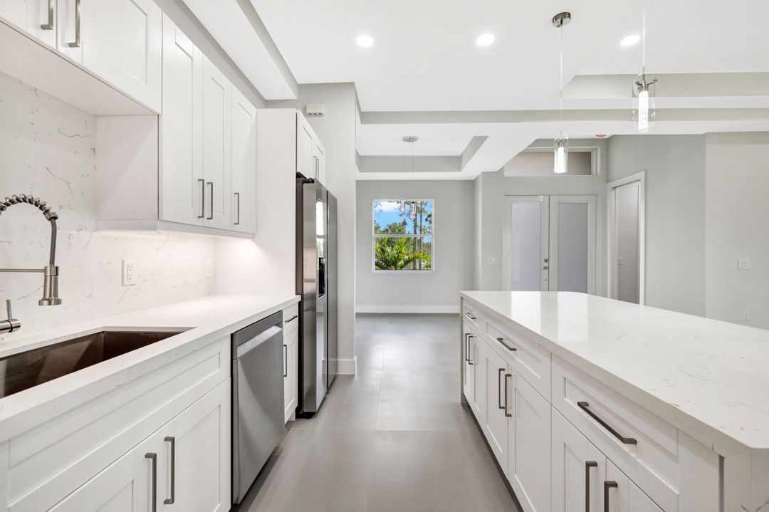 4321 60th Ave NE, Naples, FL 34120