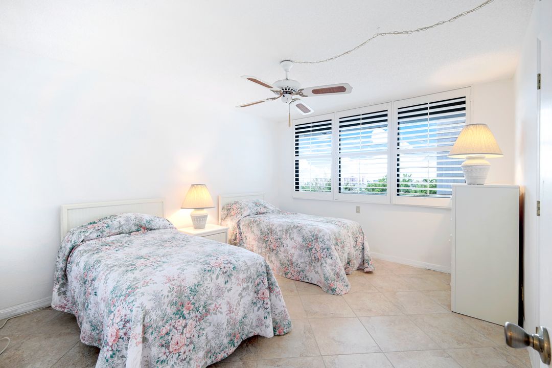 4253 Bay Beach Ln #5B, Fort Myers Beach, FL 33931