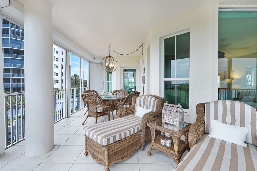 315 Dunes Blvd #307, Naples, FL 34110