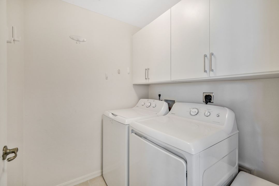 4000 Loblolly Bay Dr #302, Naples, FL 34114