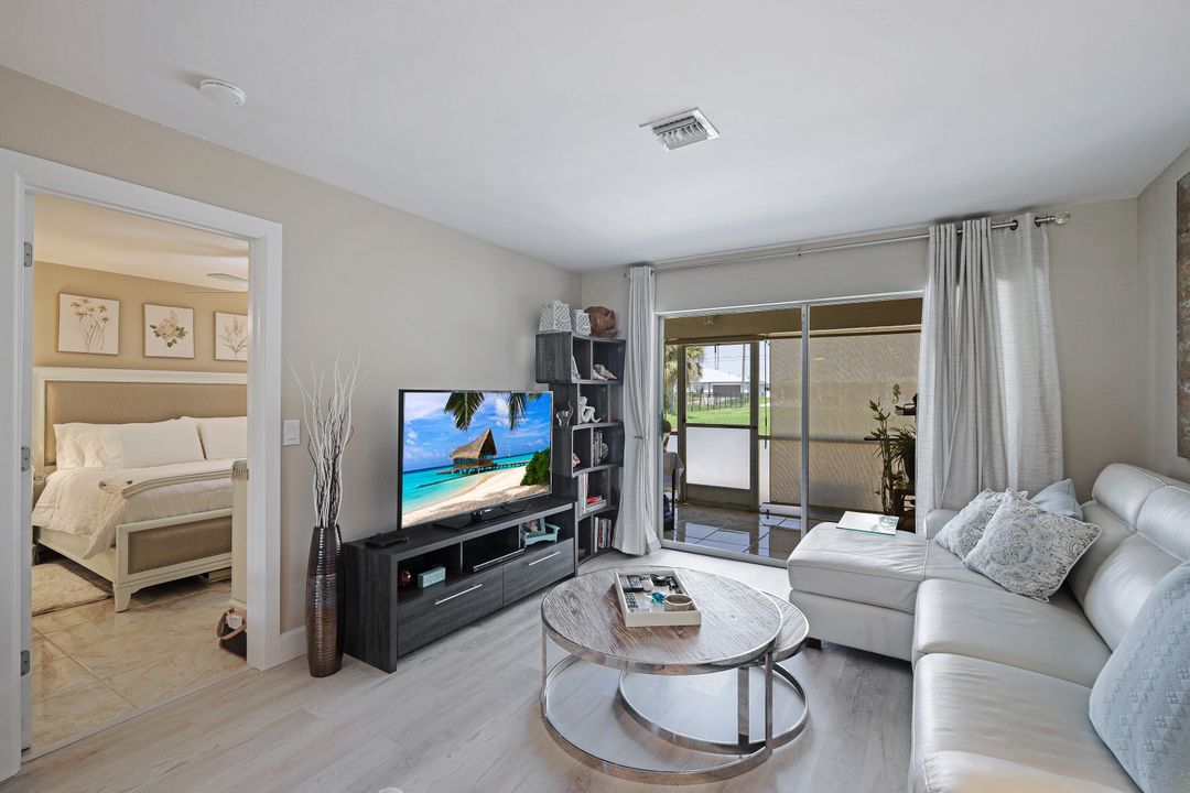 321 Cape Coral Pkwy W #105, Cape Coral, FL 33914