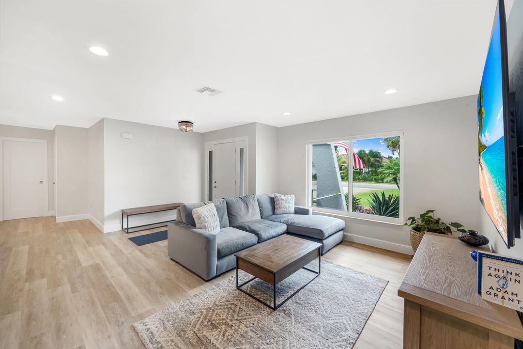 27120 Edenbridge Ct, Bonita Springs, FL 34135
