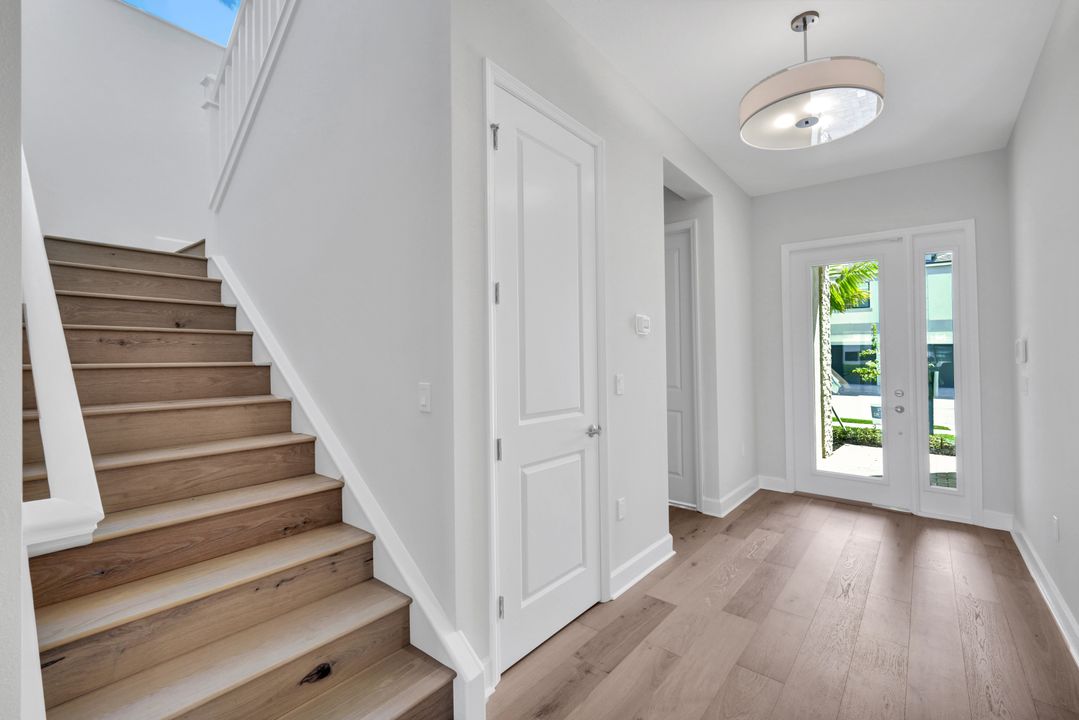 12704 Caballo Ct, Estero, FL 33928