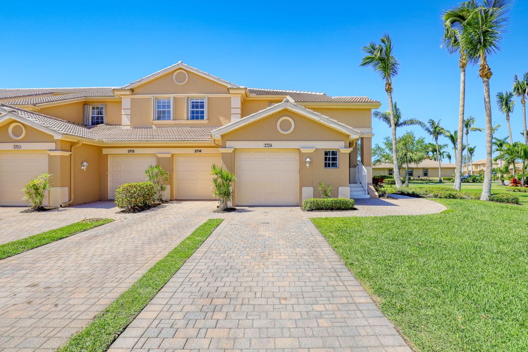 13961 Lake Mahogany Blvd #2724, Fort Myers, FL 33907