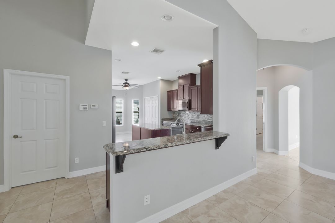 1302 SW 20th St, Cape Coral, FL 33991