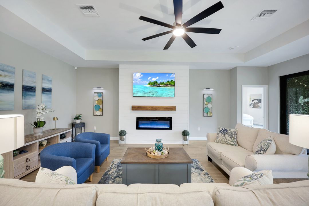 11212 Canopy Loop, Fort Myers, FL 33913