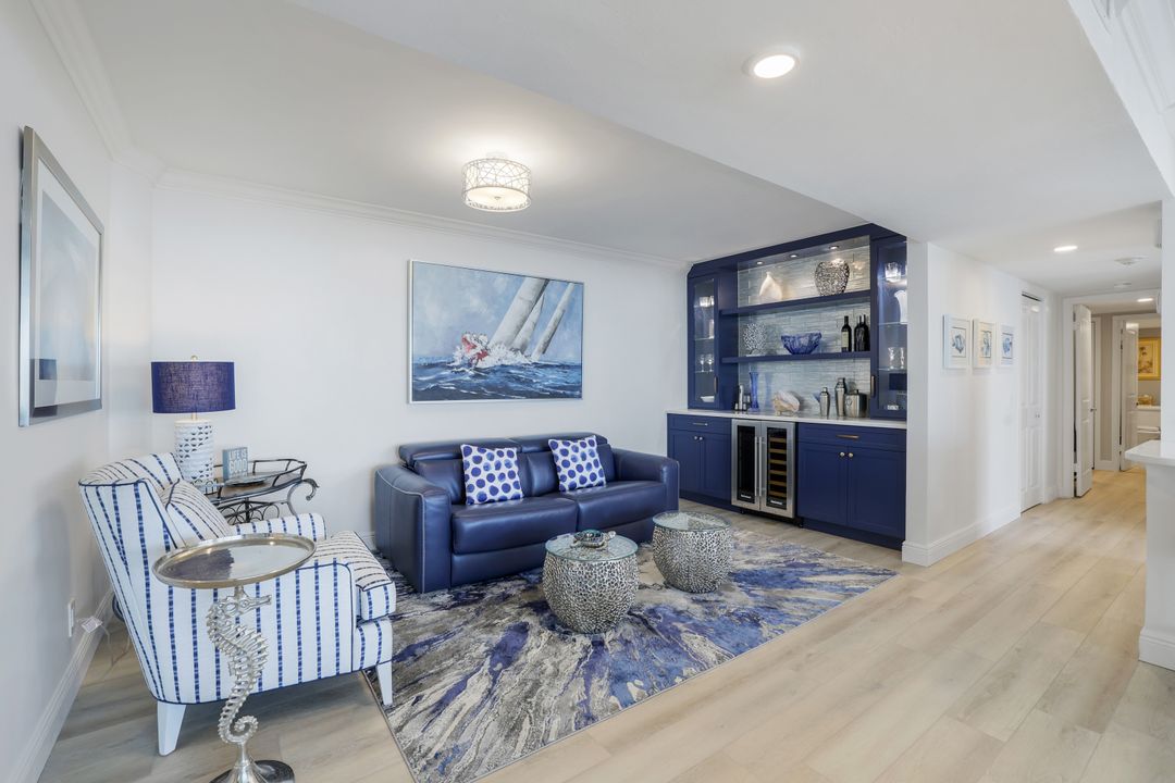4041 Gulf Shore Blvd N #1705, Naples, FL 34103