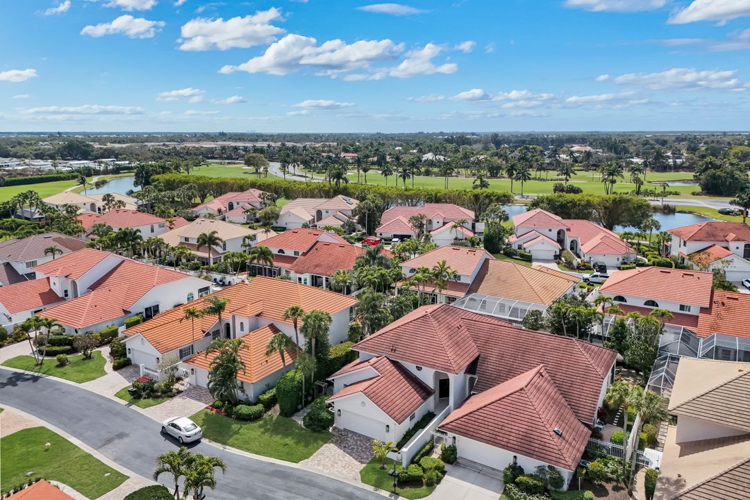 2128 Paget Cir, Naples, FL 34112