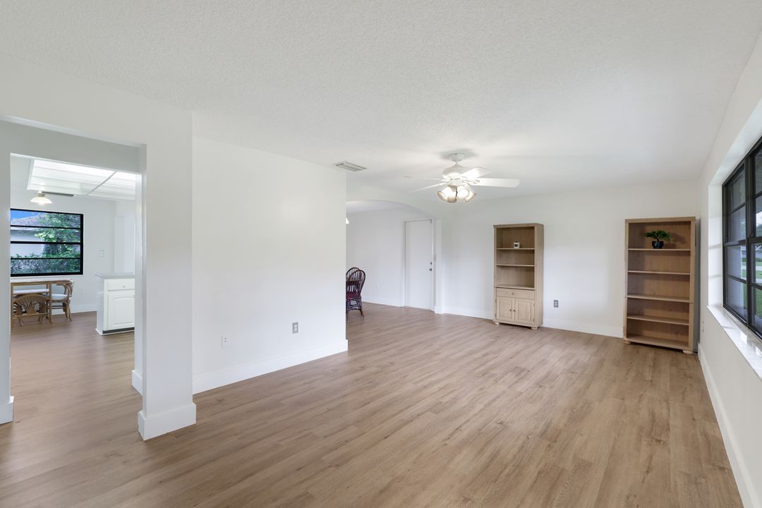 4925 Molokai Dr #16, Naples, FL 34112