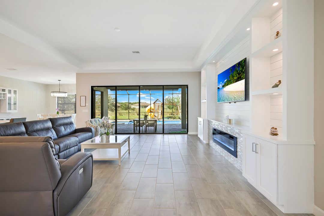 11689 Canopy Loop, Fort Myers, FL 33913