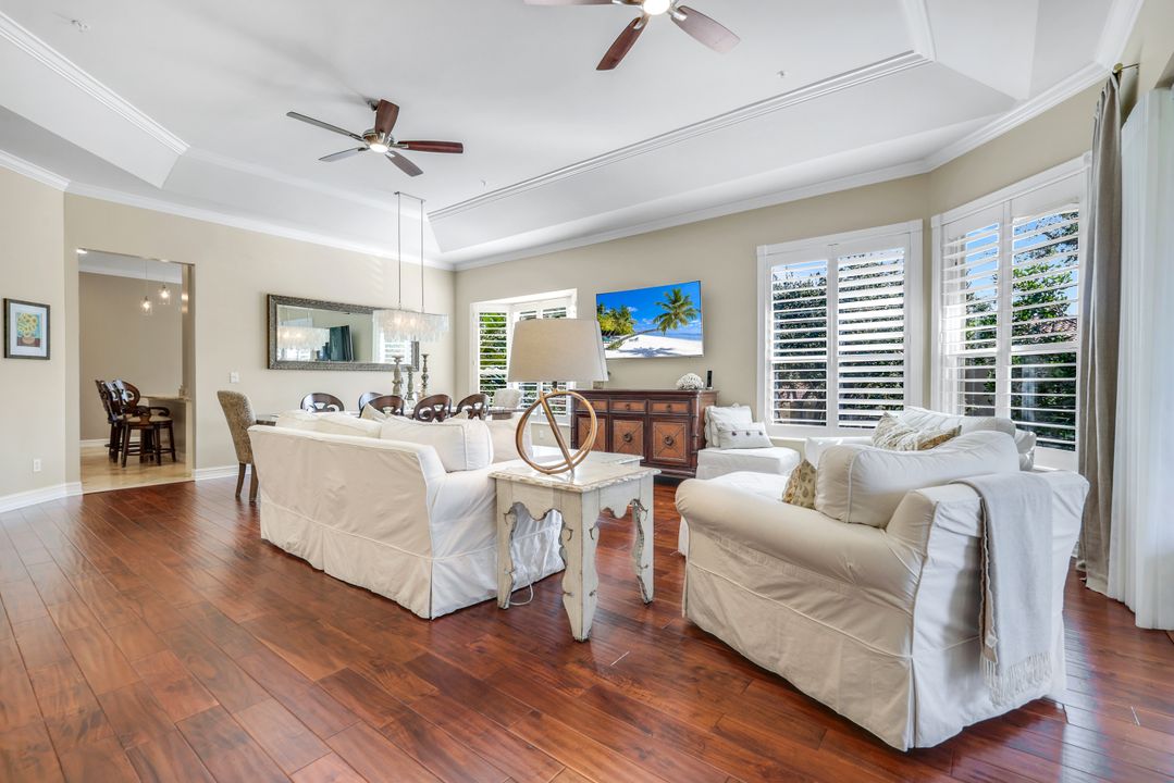 1840 Les Chateaux Blvd #4201, Naples, FL 34109