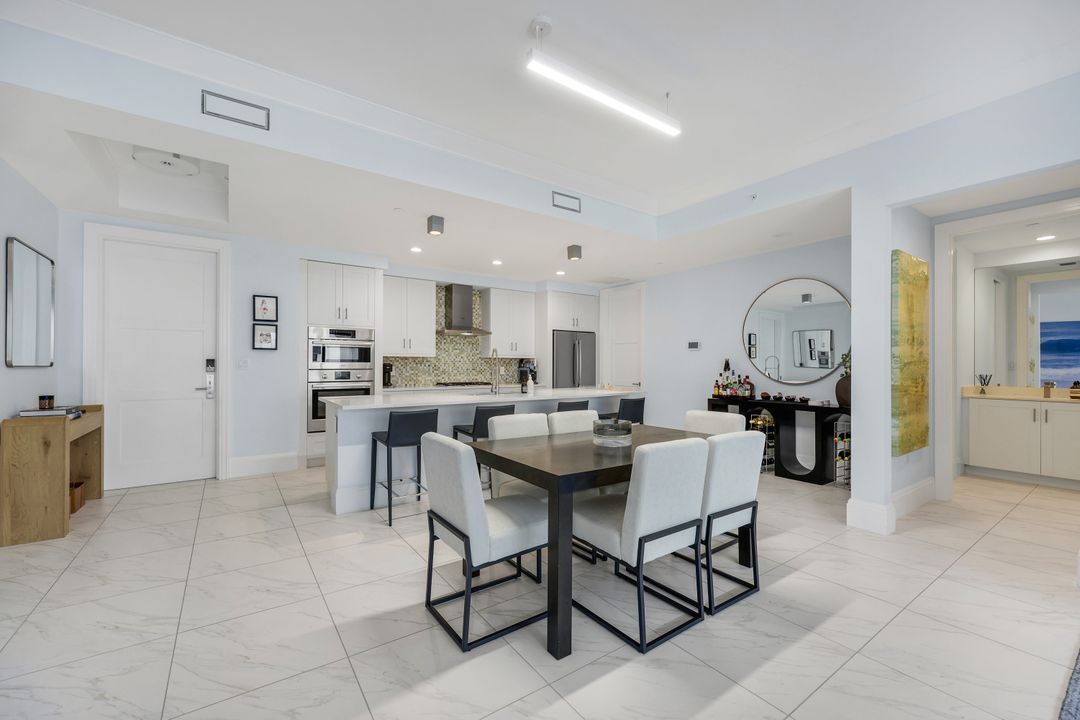 1135 3rd Ave S #303, Naples, FL 34102