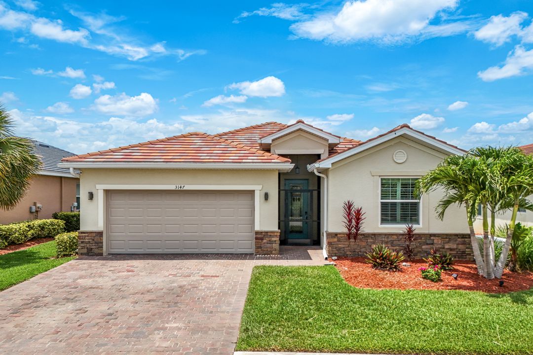 3147 Walnut Grove Ln, Alva, FL 33920