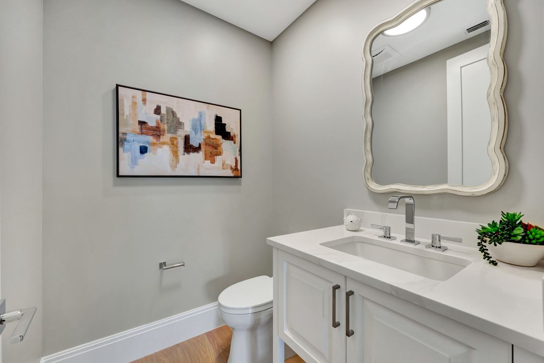 1130 3rd Ave S #512, Naples, FL 34102