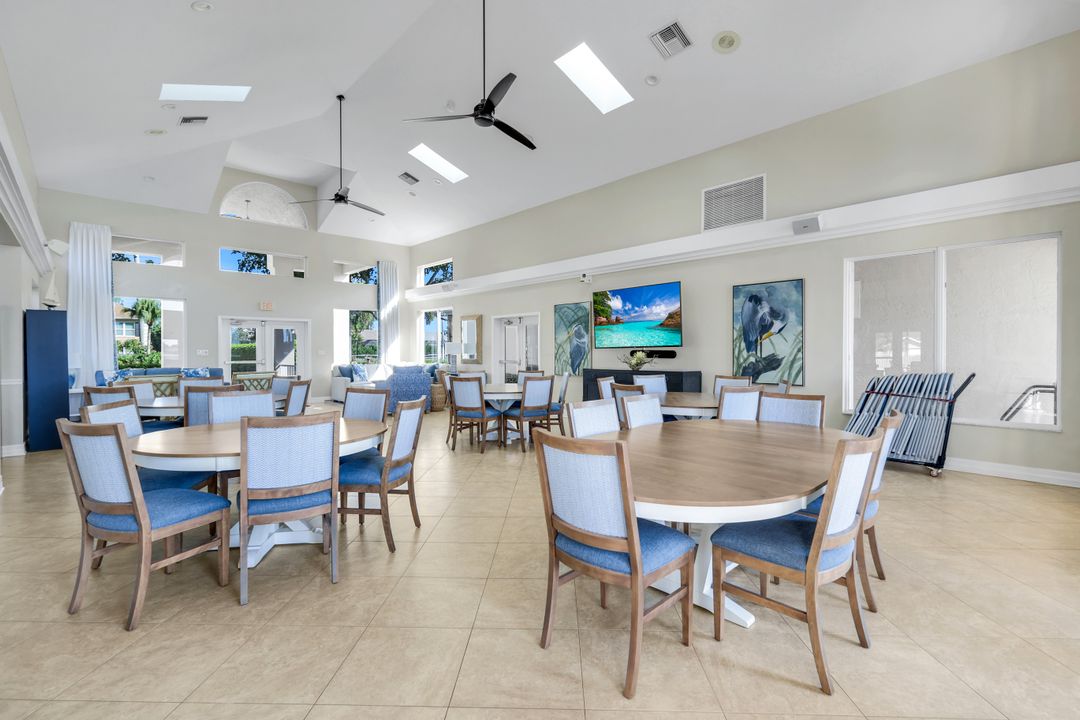 3260 W Crown Pointe Blvd #202, Naples, FL 34112