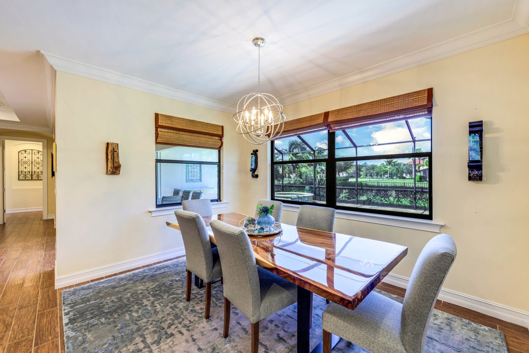 1585 Mockingbird Dr, Naples, FL 34120