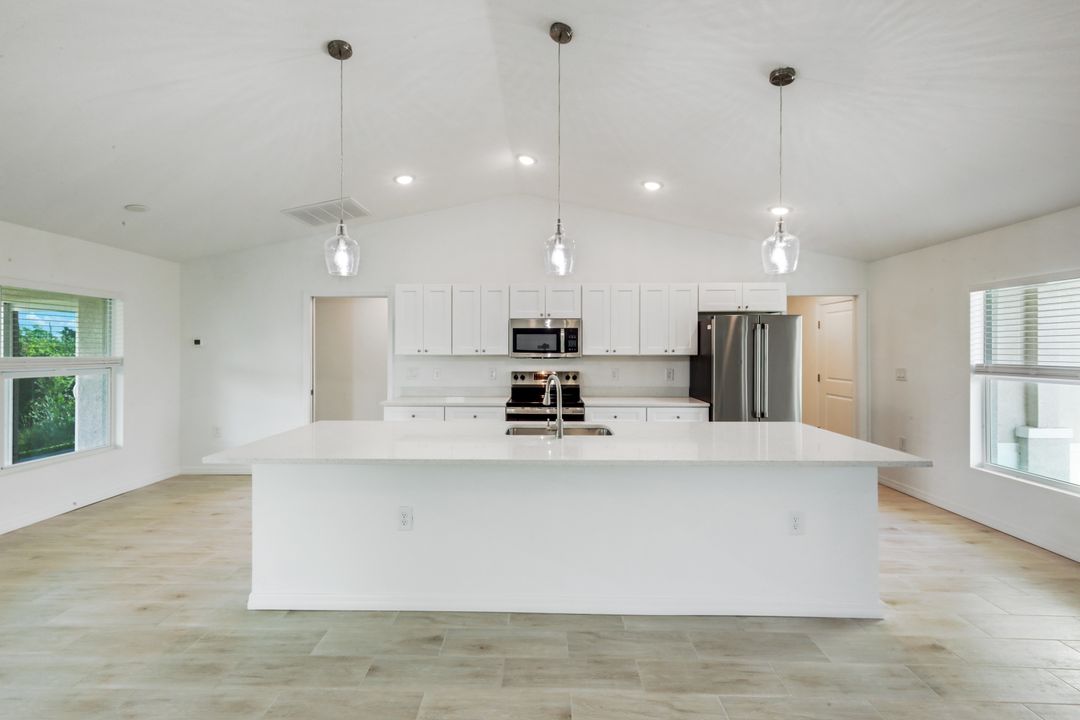 1828 NW 30th Terrace, Cape Coral, FL 33993