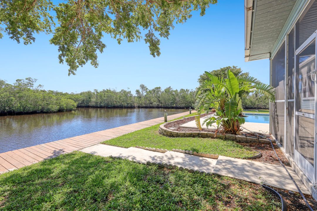 422 Seaworthy Rd, North Fort Myers, FL 33903