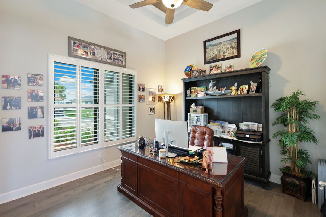605 SW 39th Ave, Cape Coral, FL 33991